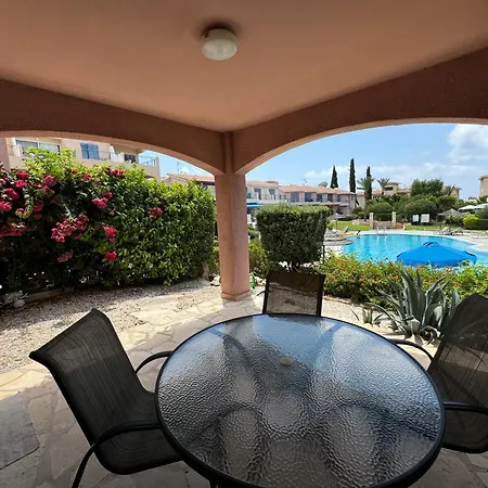 公寓 Beautiful 1-bd Ap Near The Historic Places Paphos