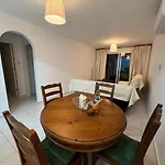 Beautiful 1-bd Ap Near The Historic Places * 파포스